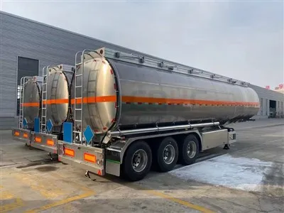 Reboque tanque de combustível de 45.000 litros